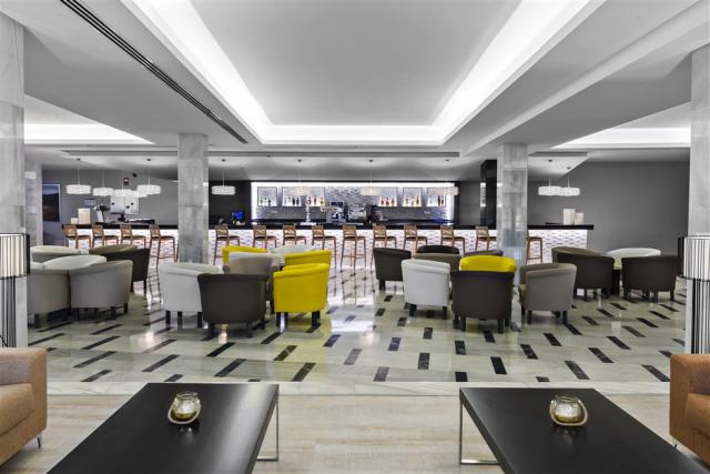 5.  Lobby Bar  La Boheme.jpg