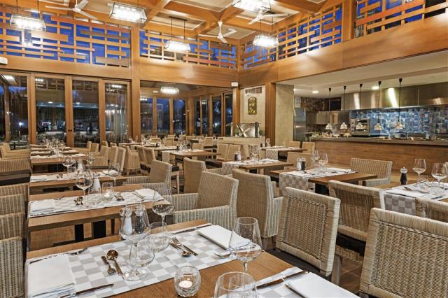 6.1 Restaurant  & Bar La Brasserie.jpg