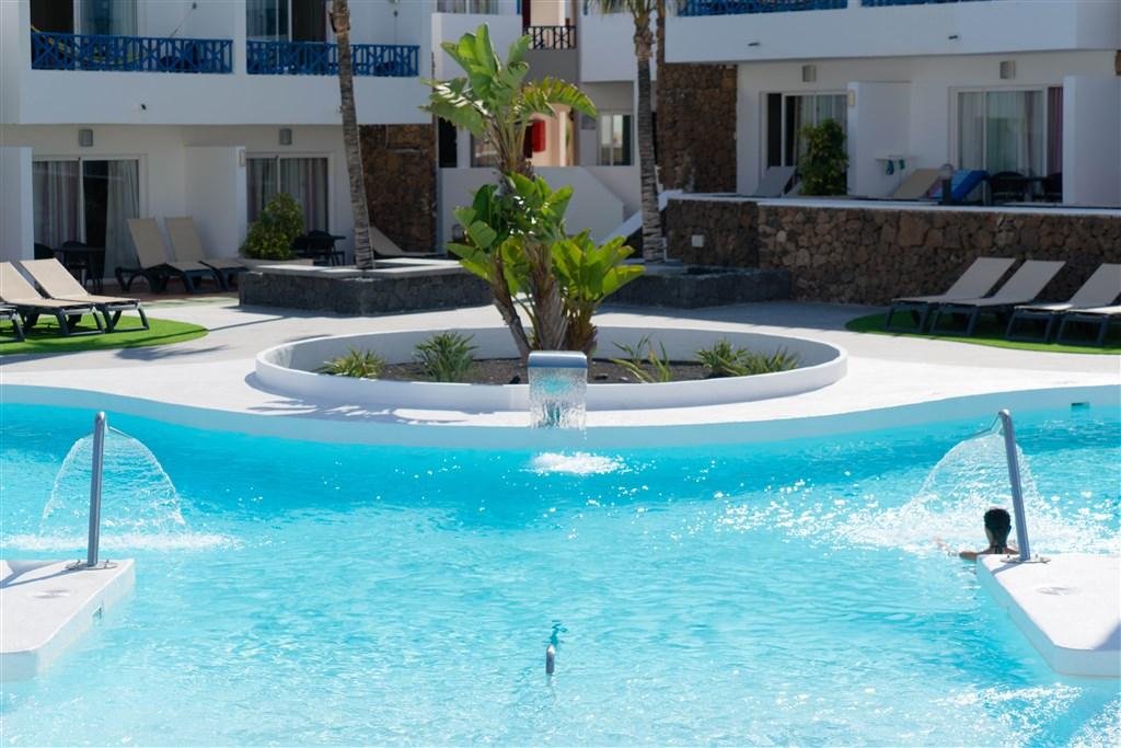 Exteriores-Zona-Serenity-Club-Siroco (1).jpg