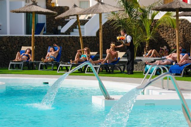 Exteriores-Zona-Serenity-Club-Siroco (4).jpg