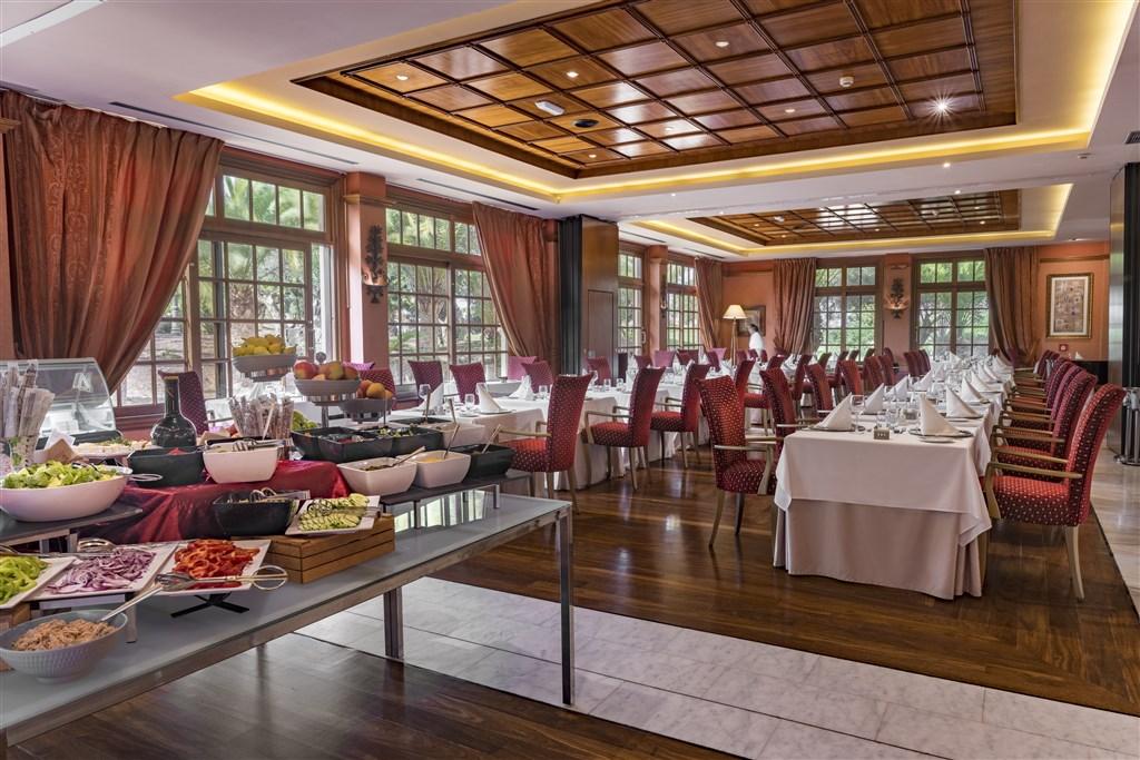 14.Restaurant.jpg