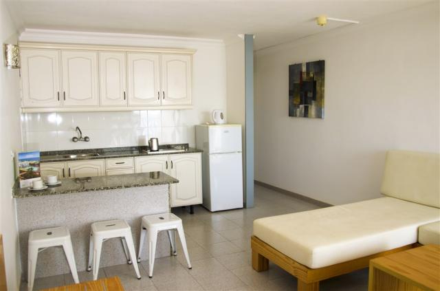 4 Apartamento_cocina.jpg