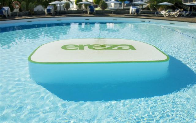 50 Exterior_piscina v2.jpg