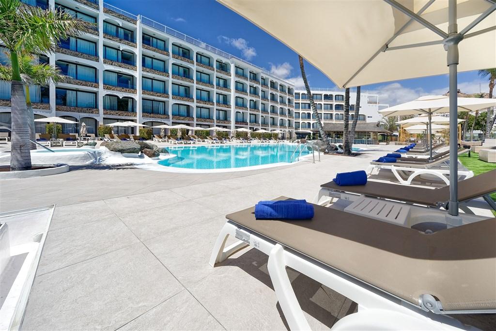 Pool Area-LCostaMogán 17.jpg
