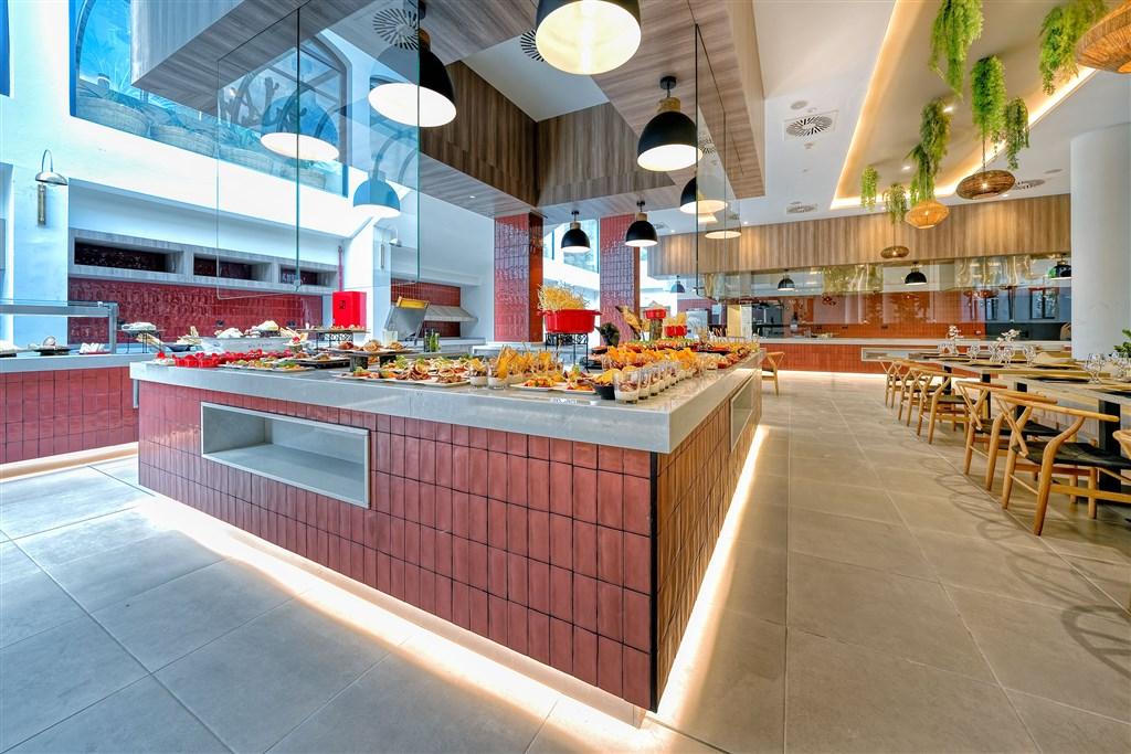 Costa Atlántica - Buffet Restaurant 5.jpg