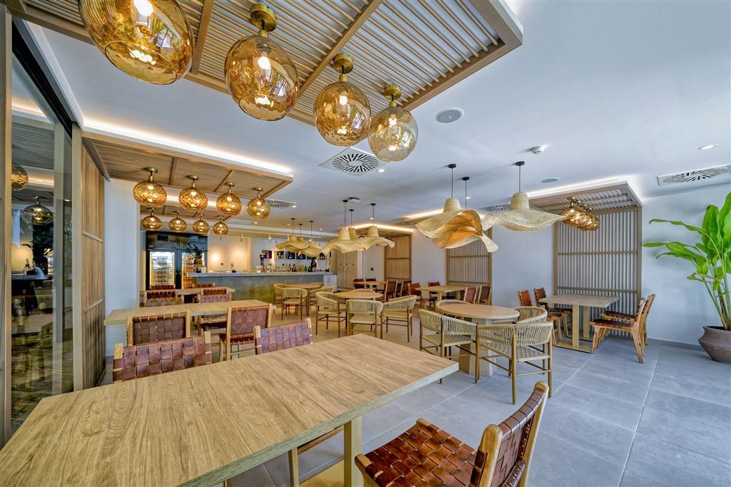Costa Fusión - Theme Restaurant 1.jpg