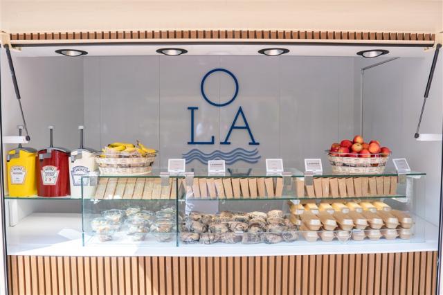 Ola Snack Bar (I).jpg