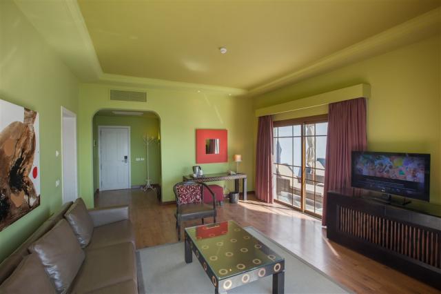 Senior suite13.jpg