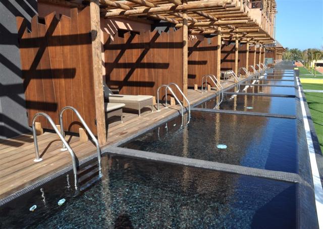 DDEP Deluxe pool20.jpg