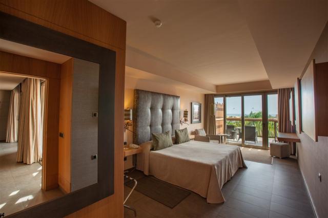 SES Senior Suite4.jpg
