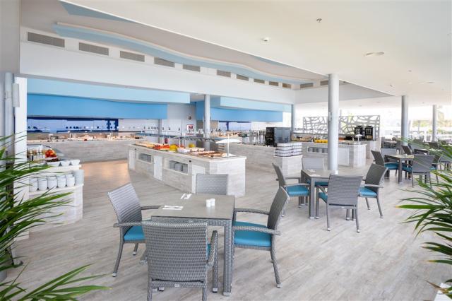 CGC_23_052 - Poolside restaurant_Theme restaurant.jpg