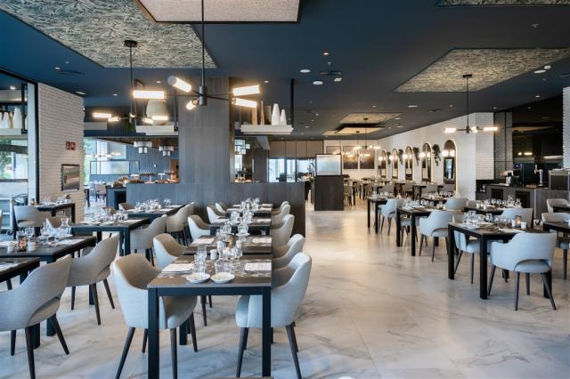 CGC_23_056 - Italian restaurant.jpg
