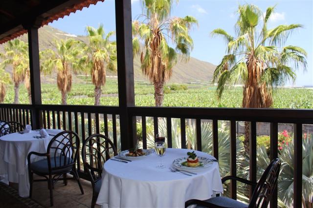 04-Main-Restaurant.jpg
