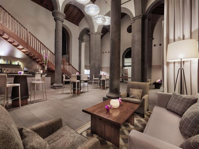 221HaciendaDelConde_MeliaCollection-Ikko Bar.jpg