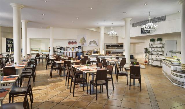 201SolSunBeach-Buffet Restaurant.jpg