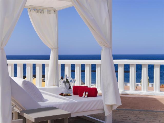 303SolSunBeach-Bali Bed Terrace.jpg
