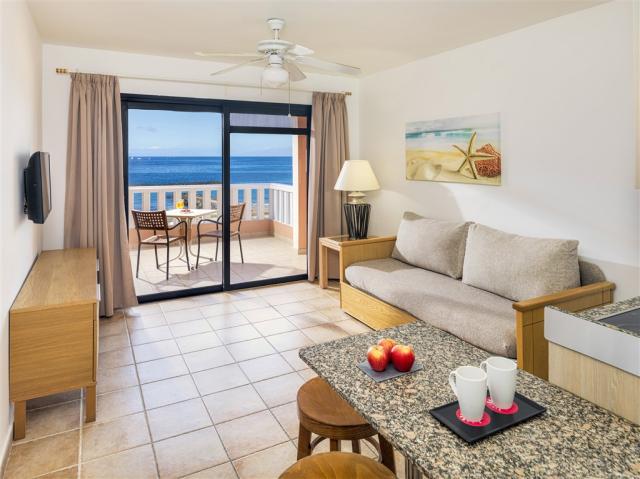 106SolSunBeach-Studio Living Room Sea View - 1 Bedroom Apartmen