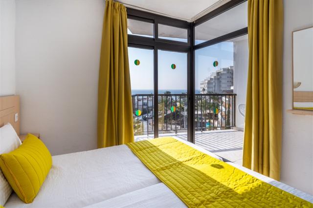 Guinea_2bed-1.jpg