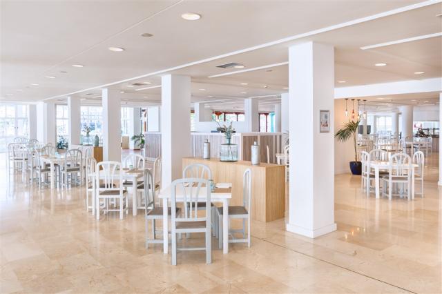 306SolLaPalma-Puerto Naos Buffet Restaurant.jpg