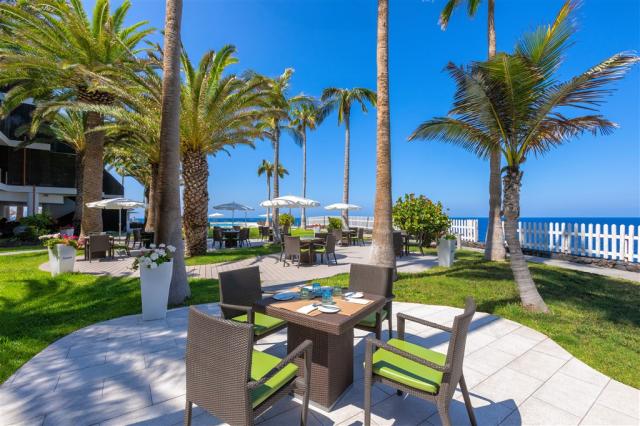 313SolLaPalma-Salado A la Carte Restaurant terrace.jpg