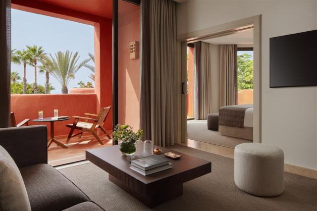 TIVOLI La Caleta - Suite Garden View (1).jpg