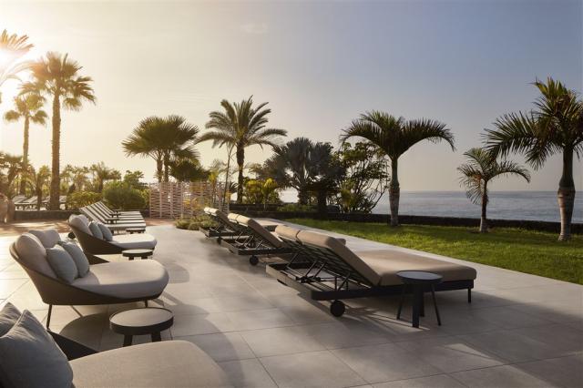 Tivoli_La_Caleta_Tenerife_Resort_Pool_View_By_The_Ocean_1.jpg
