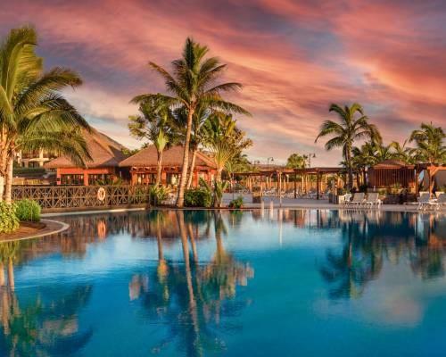 esencia-pools-500x400.jpg