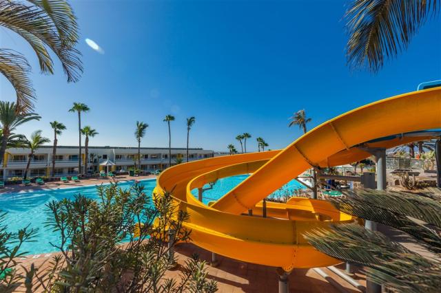 LAGO POOL (9).jpg