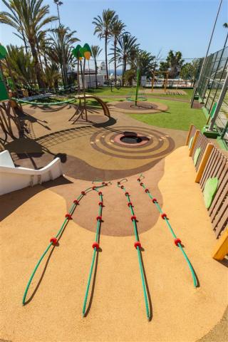 PARQUE INFANTIL (1).jpg