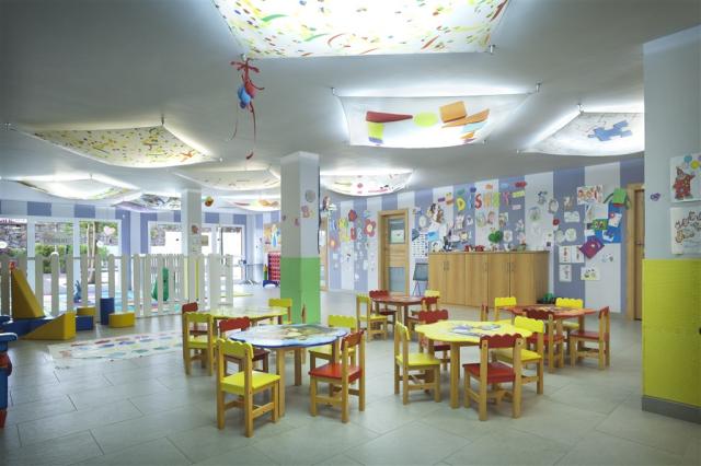 RN 35 MINICLUB INTERIOR.jpg