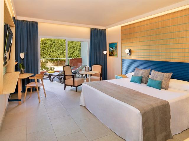 RN 14 DOUBLE ROOM .jpg