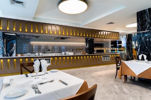 CG 11 RESTAURANT.jpg