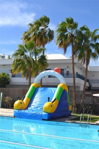 THB TROPICAL ISLAND HINCHABLE 2.jpg