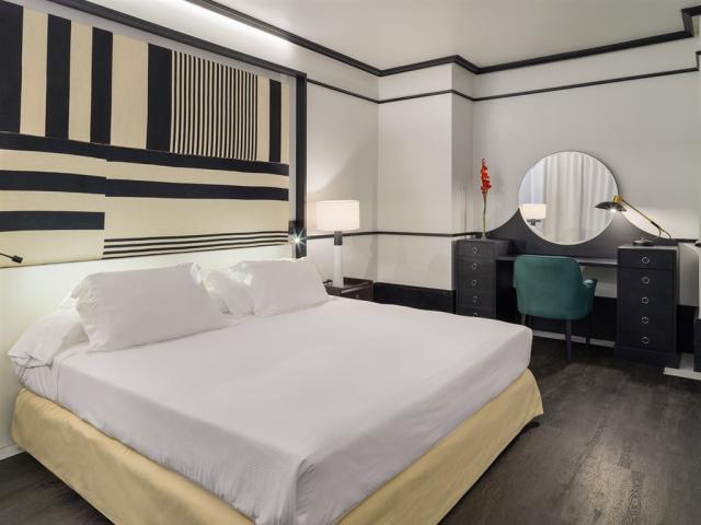 Junior Suite71.jpg