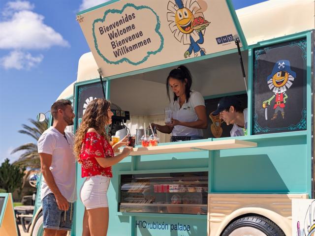 Daisy truck1.jpg