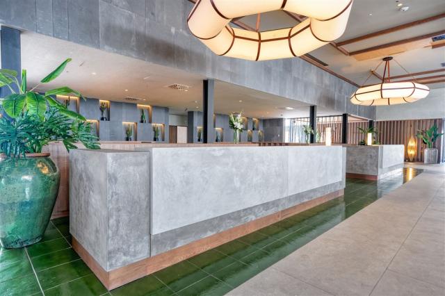 Reception 1_L Suites Costa Adeje1.jpg