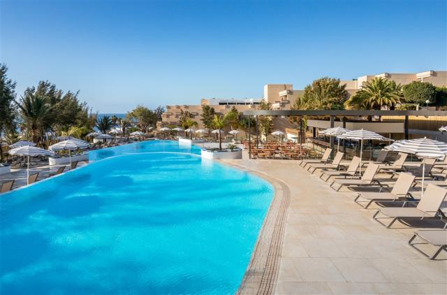 BLANRL_POOL_07.jpg