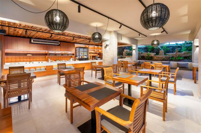 BuffetRestaurant_1.jpg