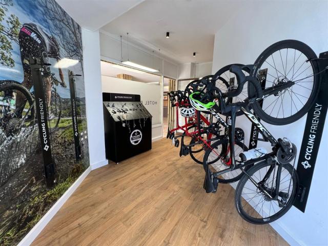 CyclingCorner_9.jpeg