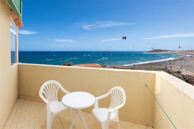 DoubleRoomSeaView_4.jpg
