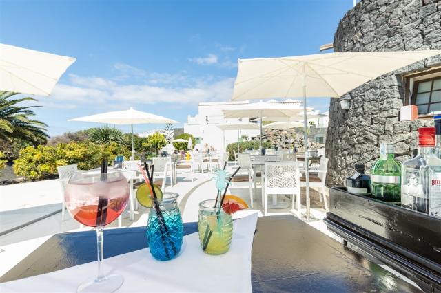 ACE - LIVVO VOLCAN LANZAROTE (9-25) - gastro - Snack Bar Las Co