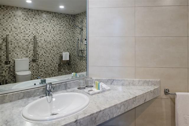 ACE - ALEXANDRE TEGUISE PLAYA - Habitación Adaptada (5).jpg