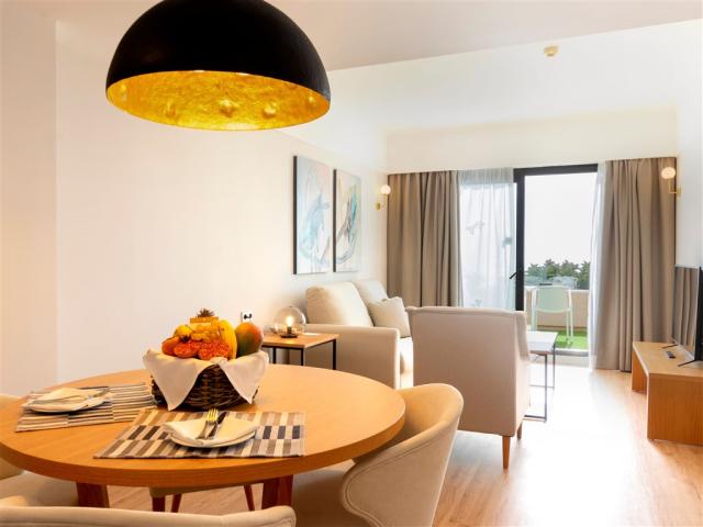 ACE - ALEXANDRE TEGUISE PLAYA - Club Suite (5).jpg