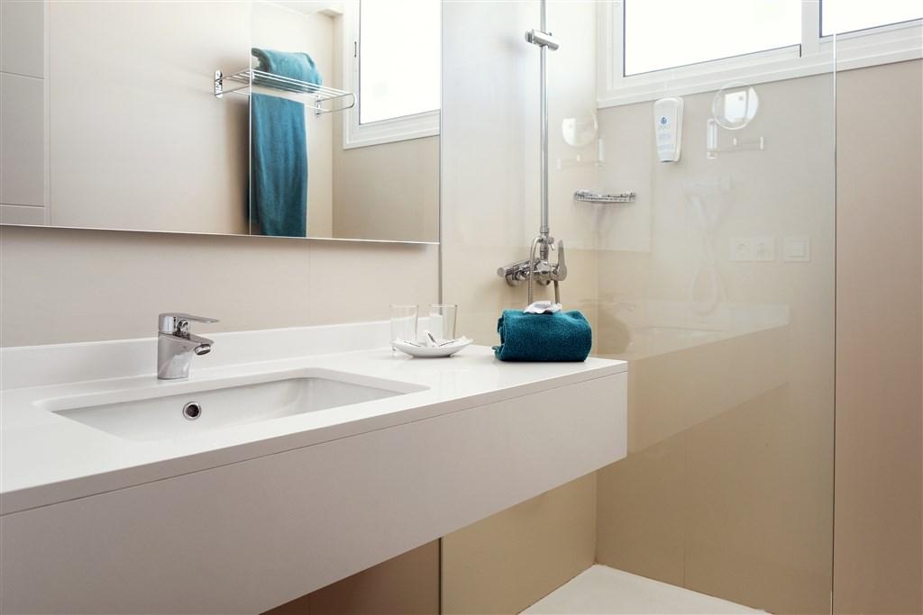 JUNIOR SUITE BALCONY (4).jpg