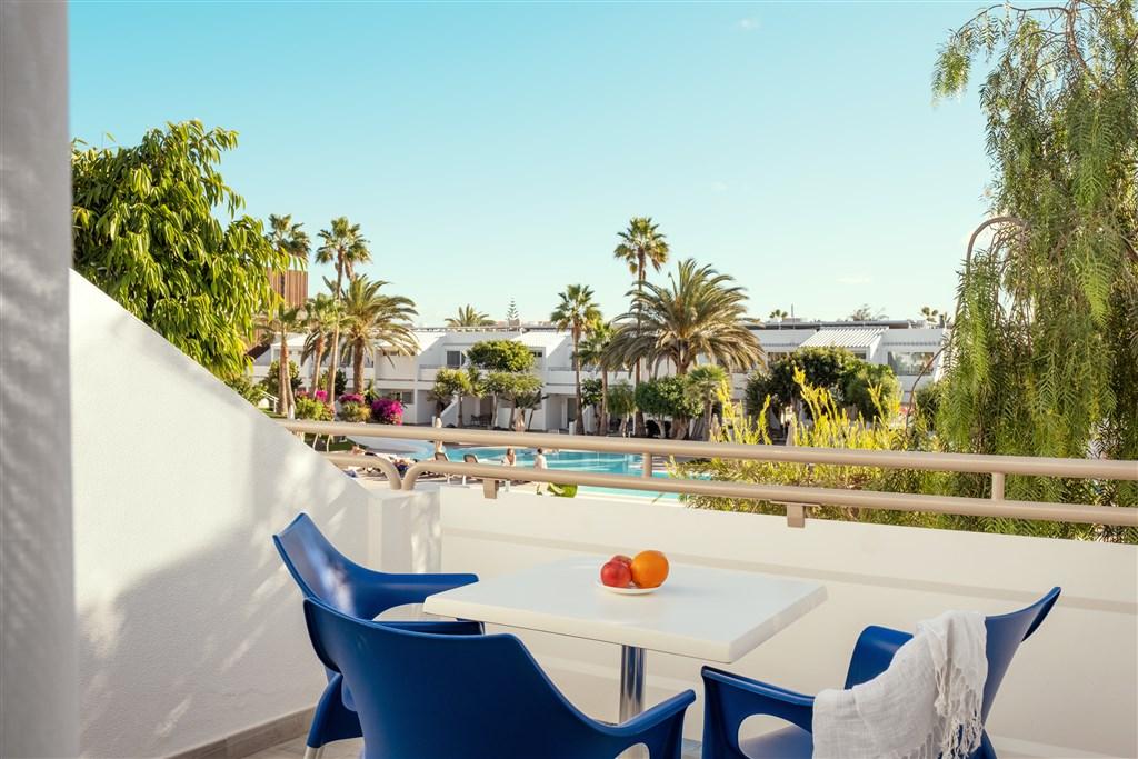 JUNIOR SUITE BALCONY (2).jpg
