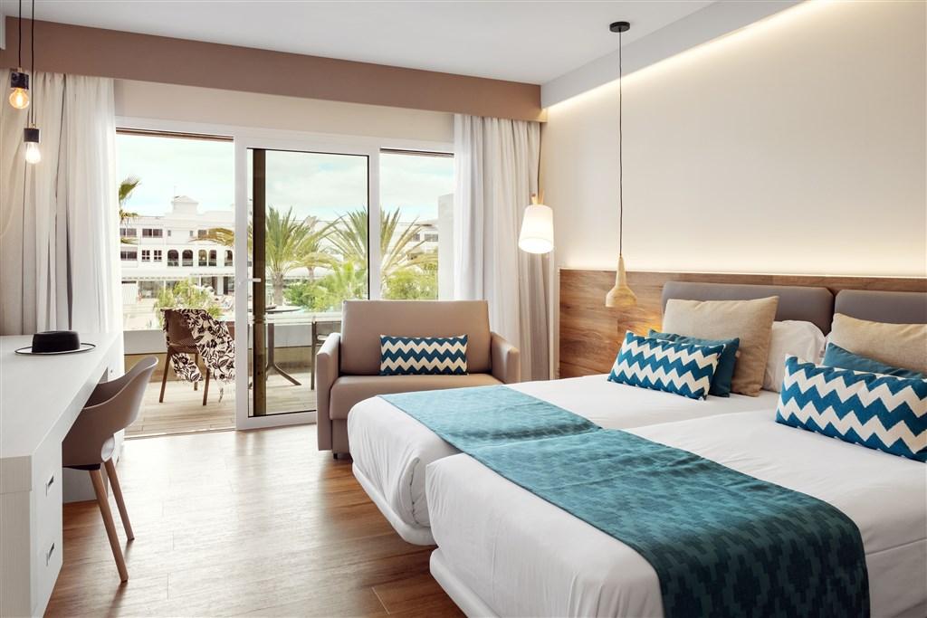 JUNIOR SUITE SUPERIOR (7).jpg