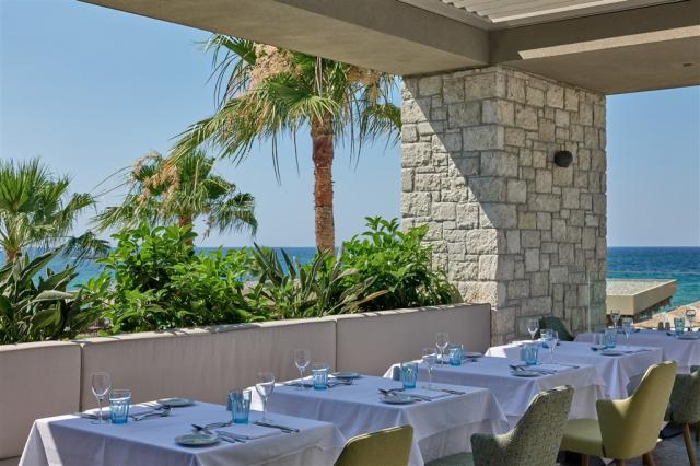 Deep_Blue_Main_Restaurant.jpg
