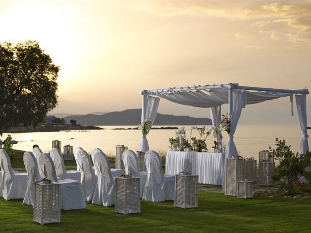 WEDDING_BY_THE_BEACH1.jpg
