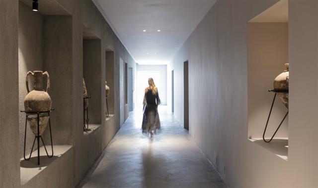 art hotel_inside_1600x950.jpg