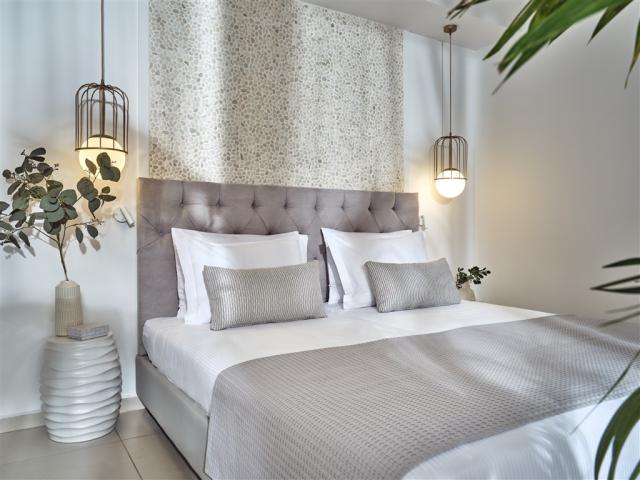 SuperiorRoom3 (X6) (2).jpg
